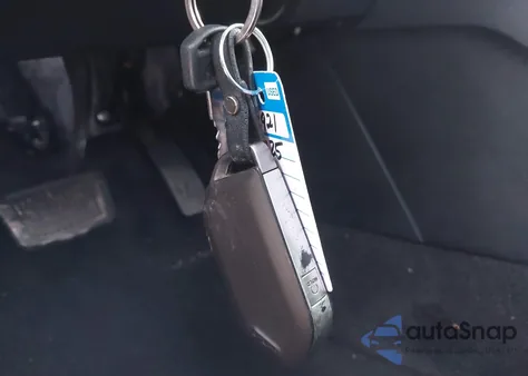 2025 Kia K4 Lxs z USA, uszkodzony, nr VIN 3KPFT4DE6SE046635